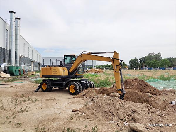 Test koparki kołowej 8ton